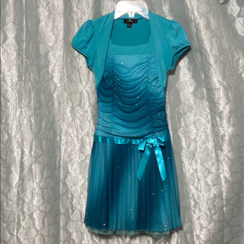 Girl’s Size 12 Dress like new!